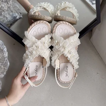 Sandále dámske ploché mäkké jediným letné módy mimo nosenie 2023 nové dámske topánky perla all-zápas Rímske sandále dámske topánky