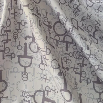 Vysoko Kvalitný Polyester Bavlna Kvetinový Digitálna Tlač Módnej Značky Tkaniny Tkaniny Pre Shirt Dress Ručné DIY Autor Materiálu